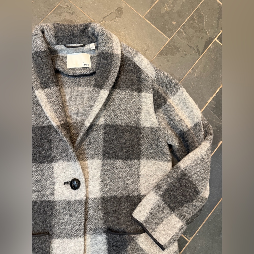 Aritzia Wilfred Free Off Duty Wool Jacket Gray Plaid flannel - Picture 8 of 9